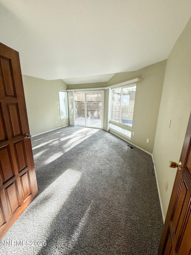 Building Photo - 4011 Bluegrass Ct