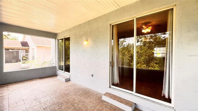 Building Photo - 949 Dekleva Dr