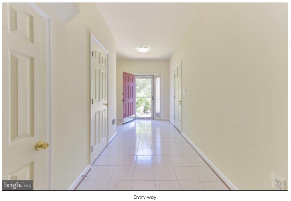 Building Photo - 2454 Sugar Mill Way