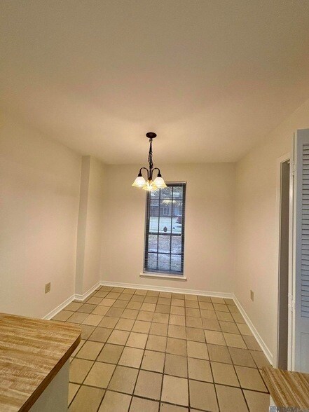 Building Photo - 5416 Heatherstone Dr