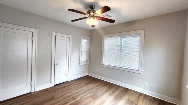 Building Photo - 2 Bed 1 Bath Duplex in the Aurora Addn NW OKC