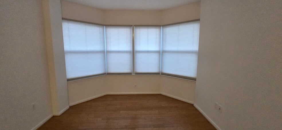 Building Photo - 1111 11th St NW