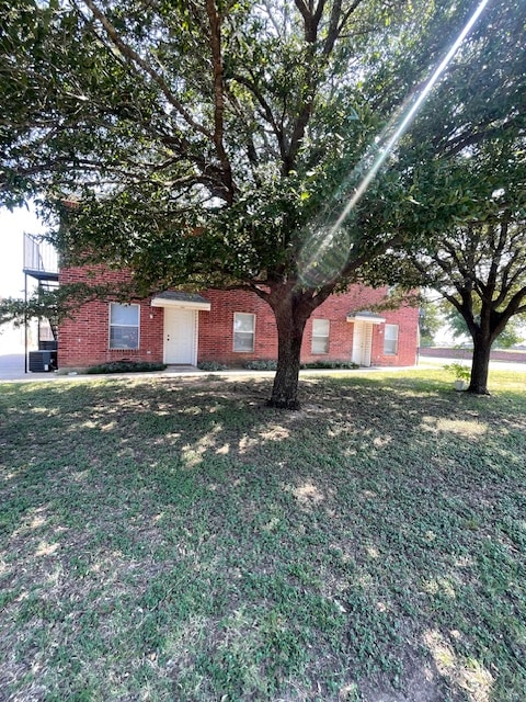 Primary Photo - 2332 Breezy Dr