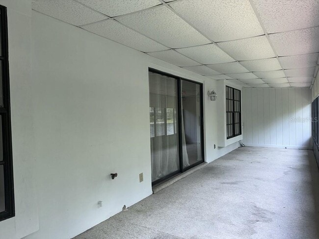 Building Photo - 4002 Shoreside Cir