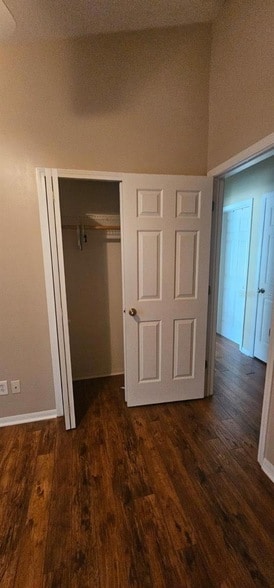 Building Photo - 8504 Shallow Creek Ct