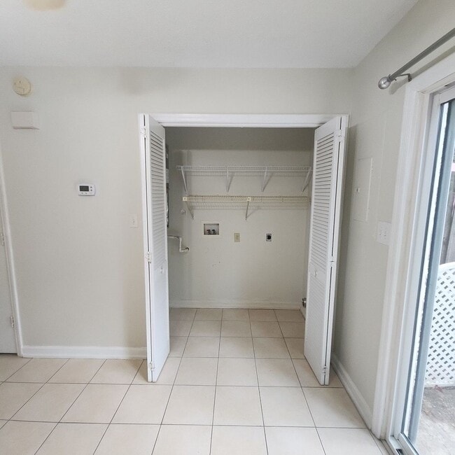 Building Photo - Surfside Beach Townhome- Long Term Rental