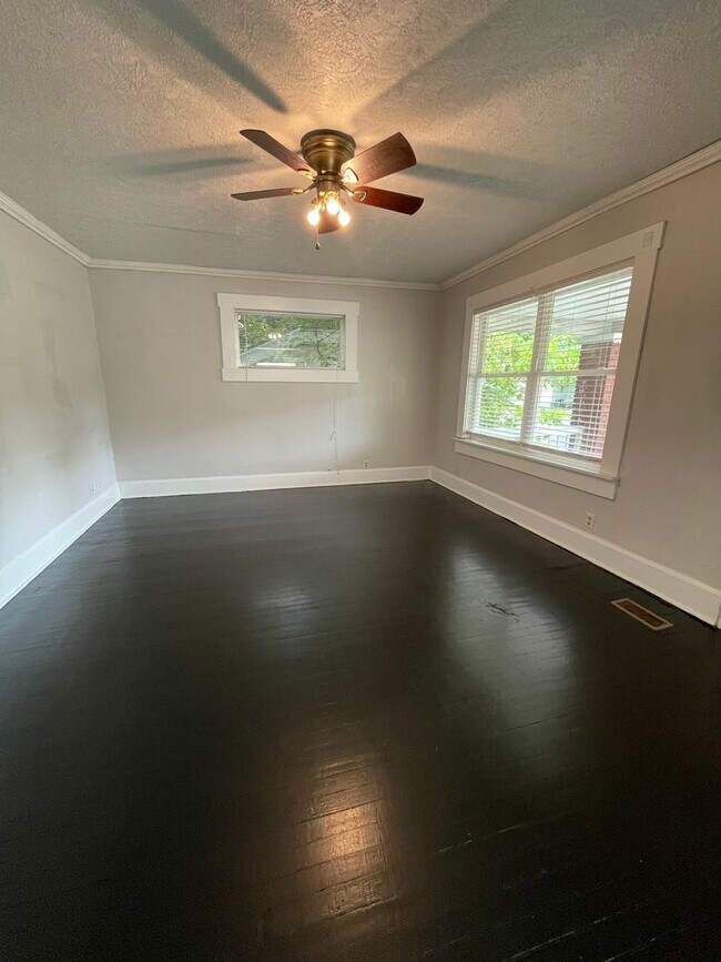Primary Photo - $200 off first months rent- Ball State Uni...