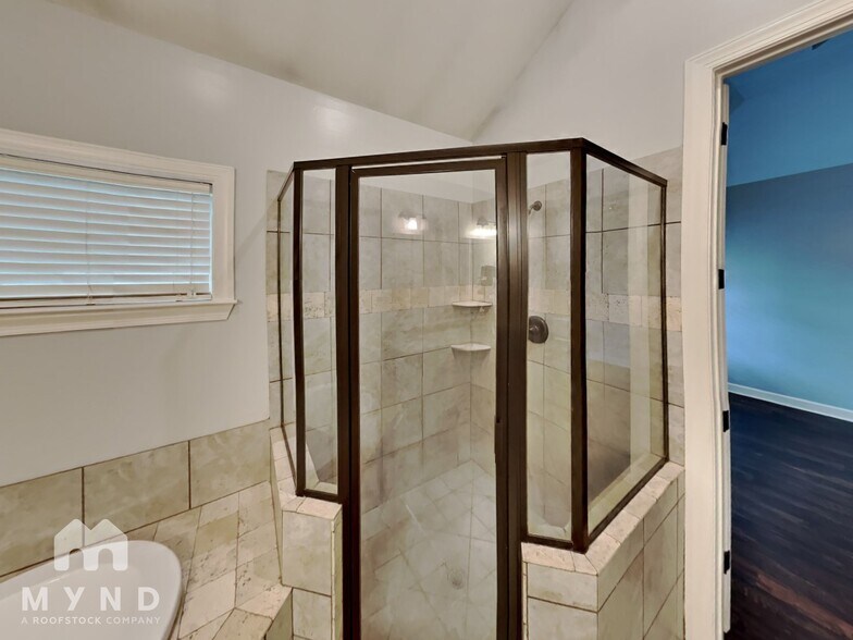 Building Photo - 50 Ridgefield Dr