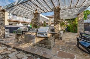 Building Photo - 5926 Sandhurst Ln