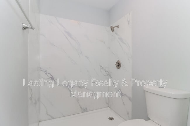 Building Photo - 2327 15th St NE