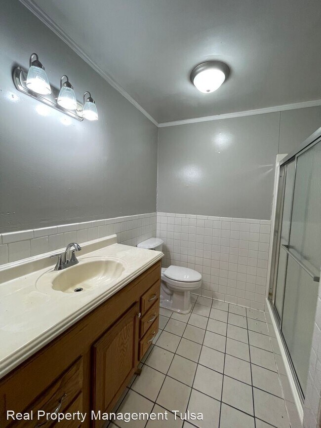 Building Photo - 3 br, 2 bath House - 10953 E 3rd St