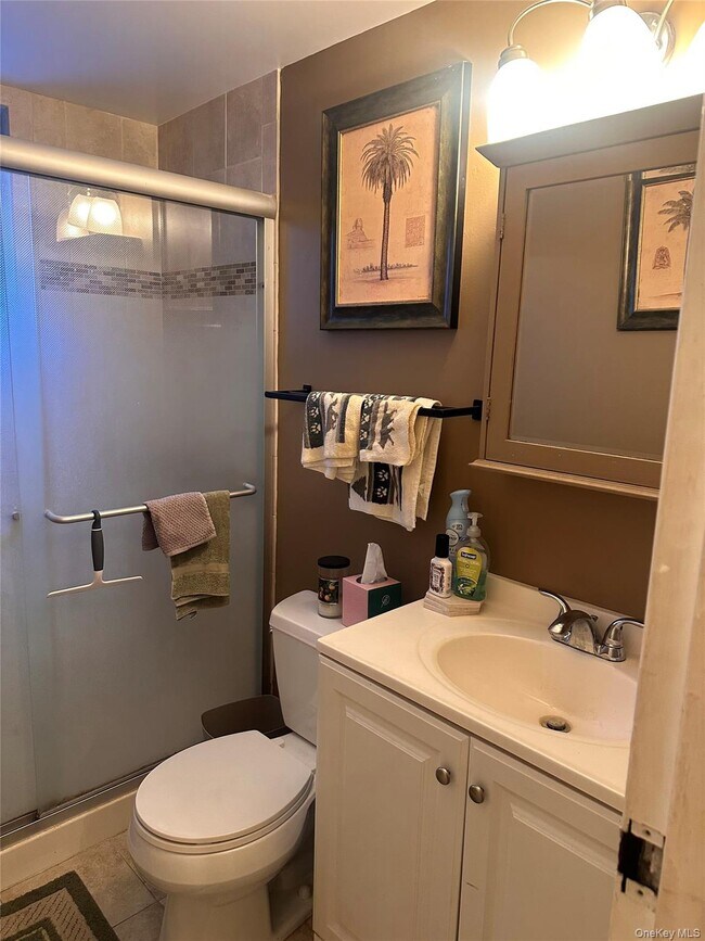 Building Photo - 10 Oakwood Terrace