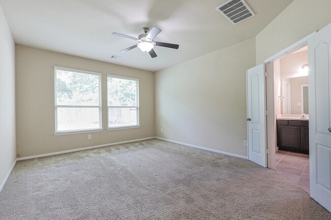 Building Photo - 7518 Profit Pine Ln