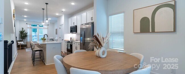 Building Photo - 349 Rozzells Cir