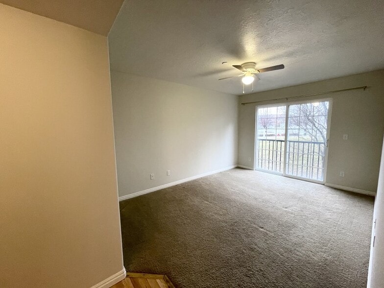 Building Photo - 2123 Morning Star Dr