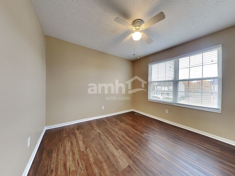 Building Photo - 8888 Woolstone Ct
