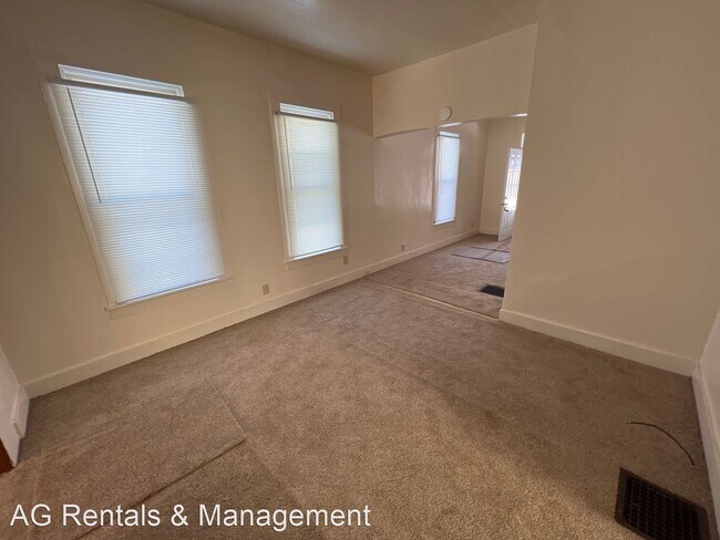 Building Photo - 2 br, 1 bath House - 2132 Oakley St