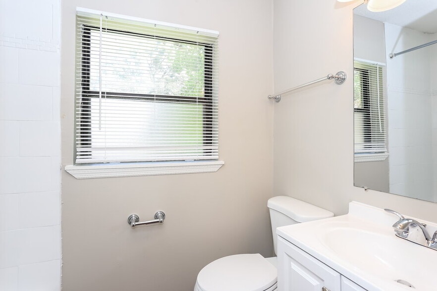 Building Photo - 1609 Morgana Rd