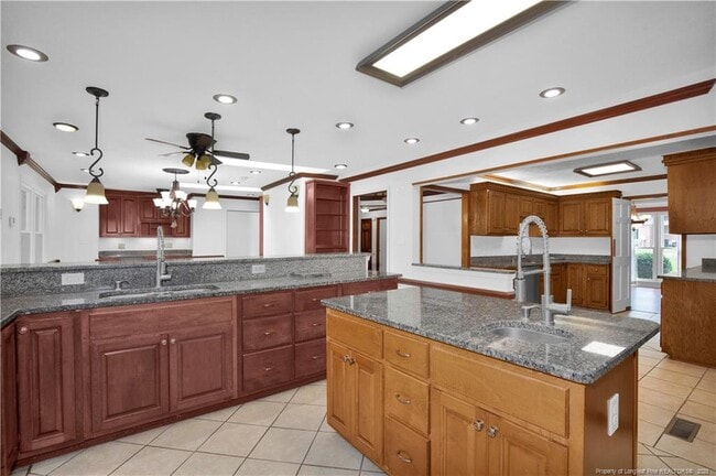 Building Photo - 5704 Kindley Dr