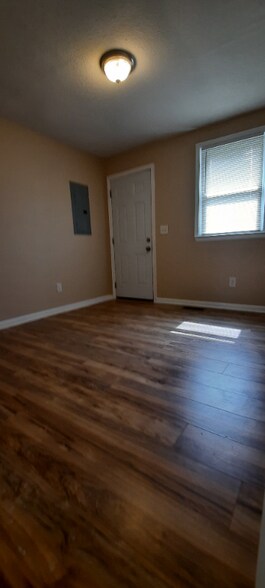 Building Photo - 3216 Torbett St