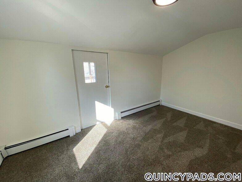 Building Photo - 71 Water St