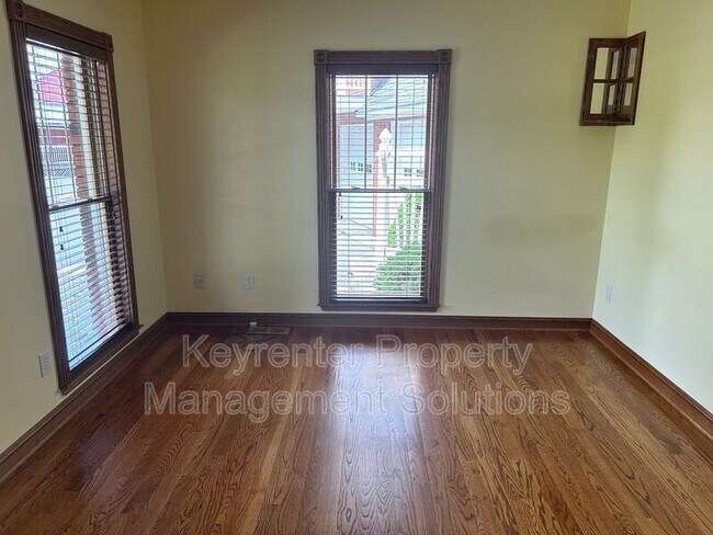 Building Photo - 33 Hodge Farm Ln