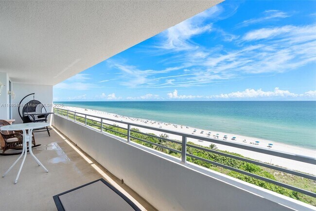 Building Photo - 5555 Collins Ave