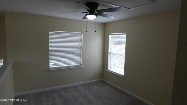 Building Photo - 3854 Silverpoint Ln