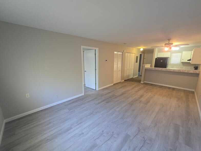 Building Photo - 1652 Eagles Pl