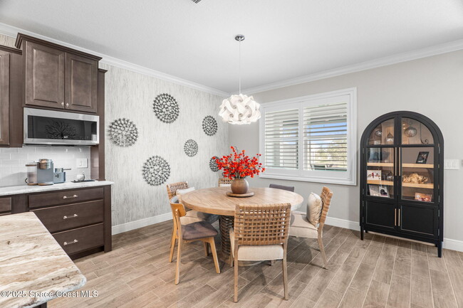 Building Photo - 2718 Addison Dr