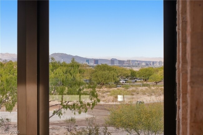 Building Photo - 98 Sun Glow Ln