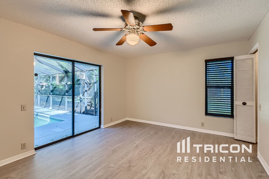 Building Photo - 16147 Vanderbilt Dr