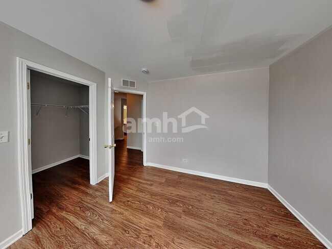 Building Photo - 2766 Middleton Ct