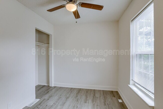 Building Photo - 6215 S Benton Ave