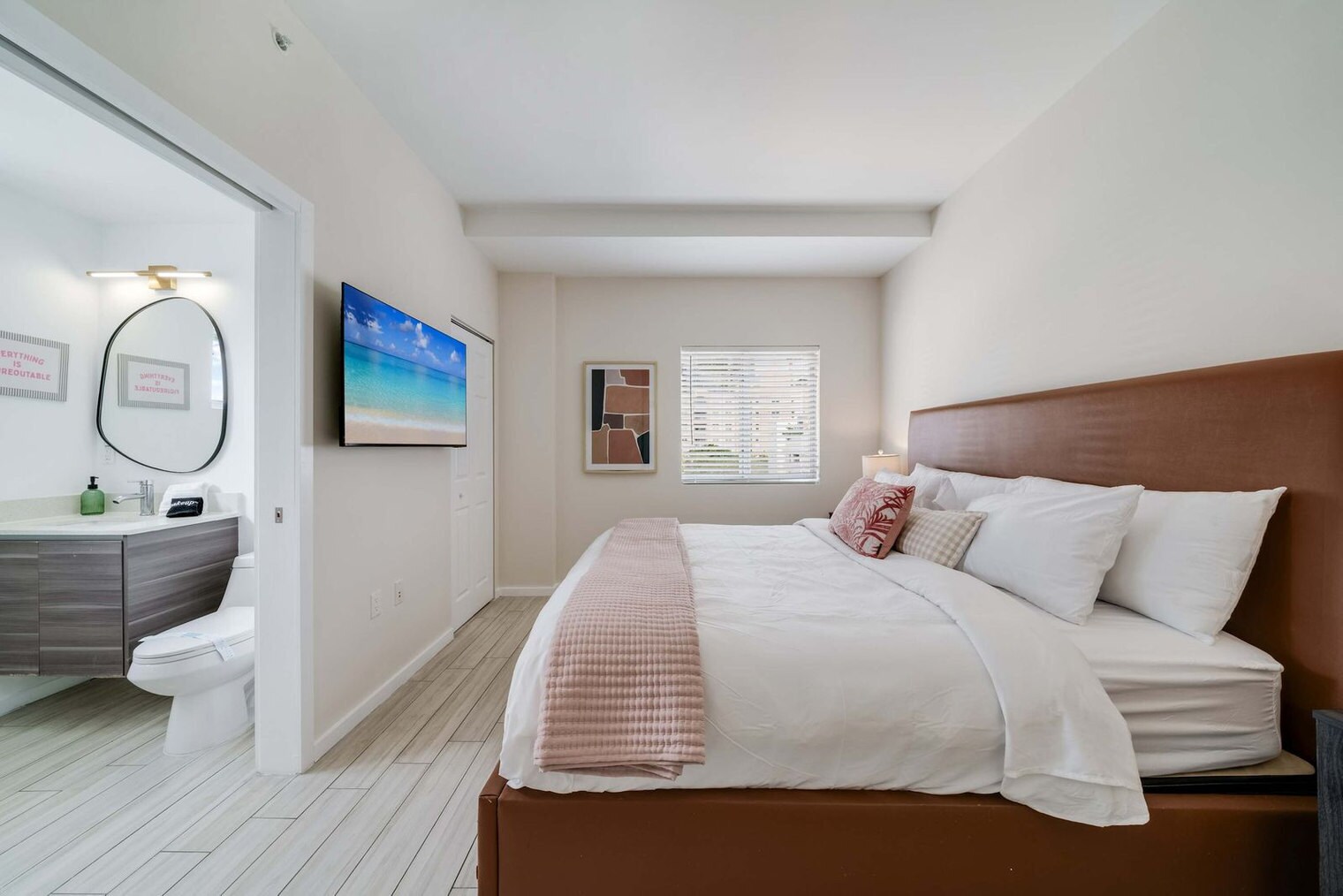 Building Photo - 481 NE 29th St