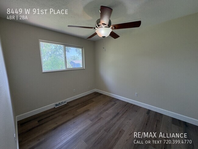 Building Photo - 8449 W 91st Pl