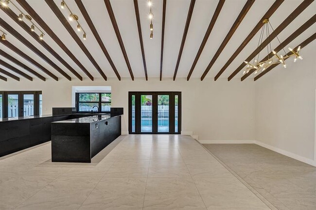 Building Photo - 3501 N Park Rd