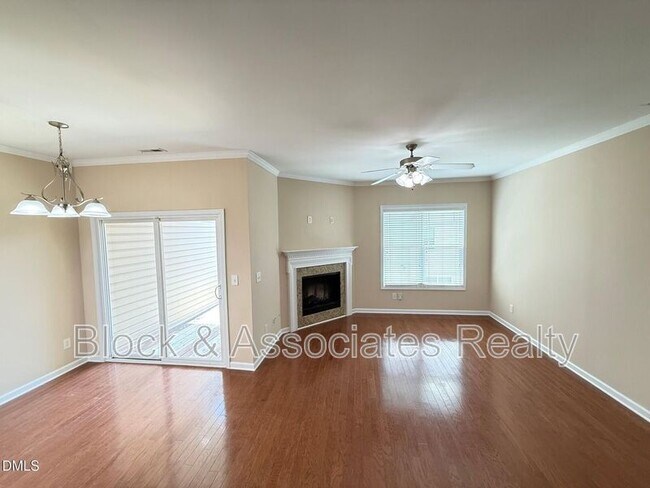 Building Photo - 705 Keystone Park Dr