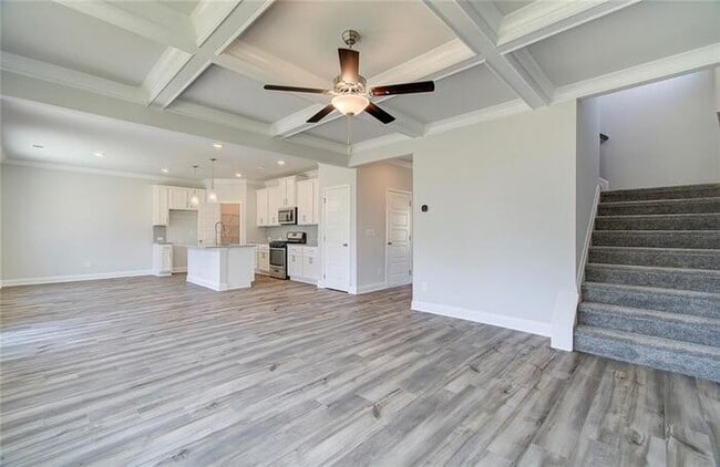 Building Photo - 324 Sterling Creek Wy