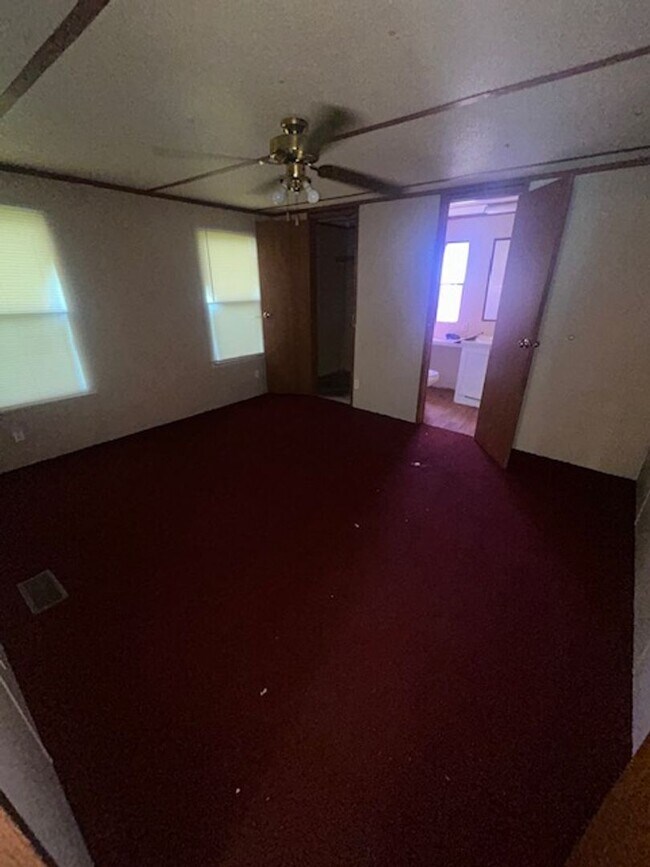 Building Photo - 14850 State Hwy 72