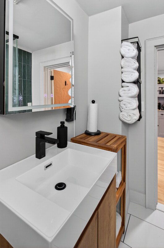 Building Photo - 38 Hamilton St