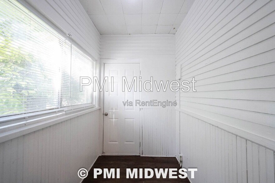 Building Photo - 20 N Colorado Ave