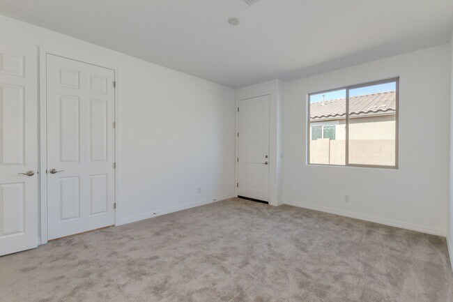 Building Photo - Seasons at Villago, Casa Grande, AZ, Beaut...