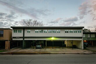 Building Photo - 2232 Bellefontaine