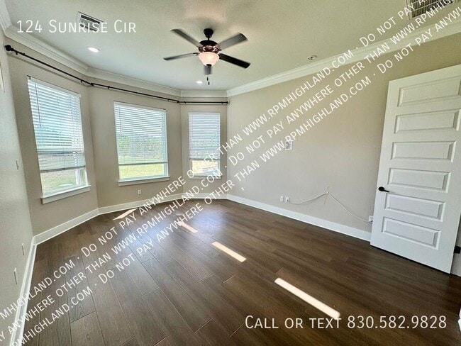 Building Photo - 124 Sunrise Cir