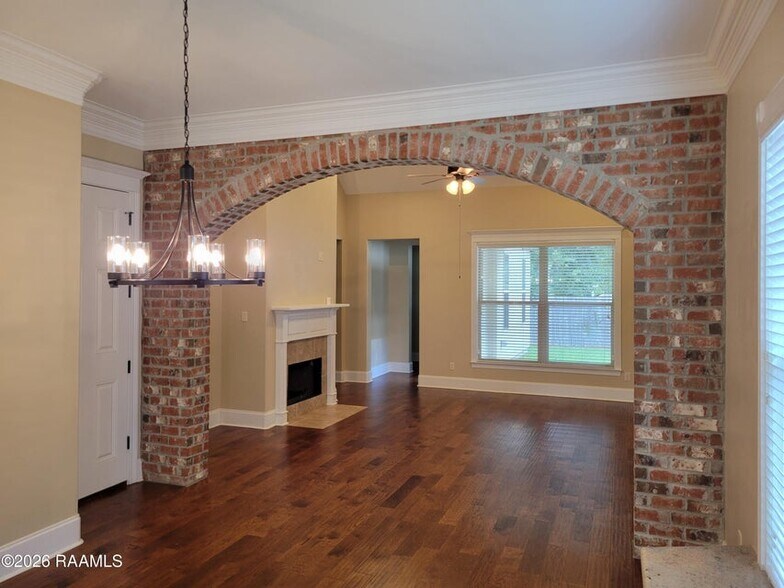 Building Photo - 405 Summerland Key Ln