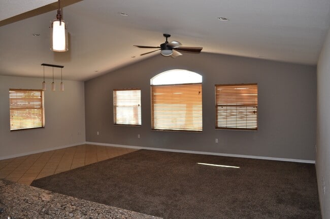 Building Photo - Lake Weir - Bird Island Rental - 5/3/2 Water Front Living at it's Best! **Available Soon**