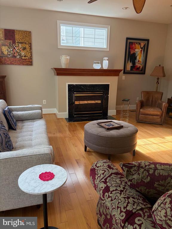 Building Photo - 8402 Tysons Trace Ct