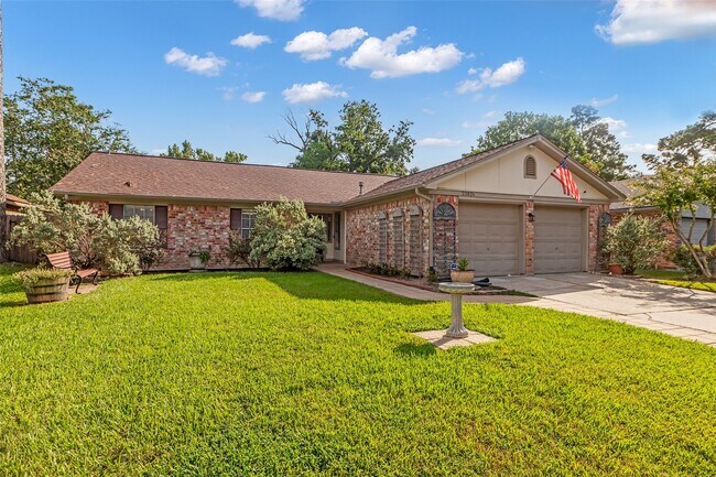 Primary Photo - 23826 Farm Hill Dr