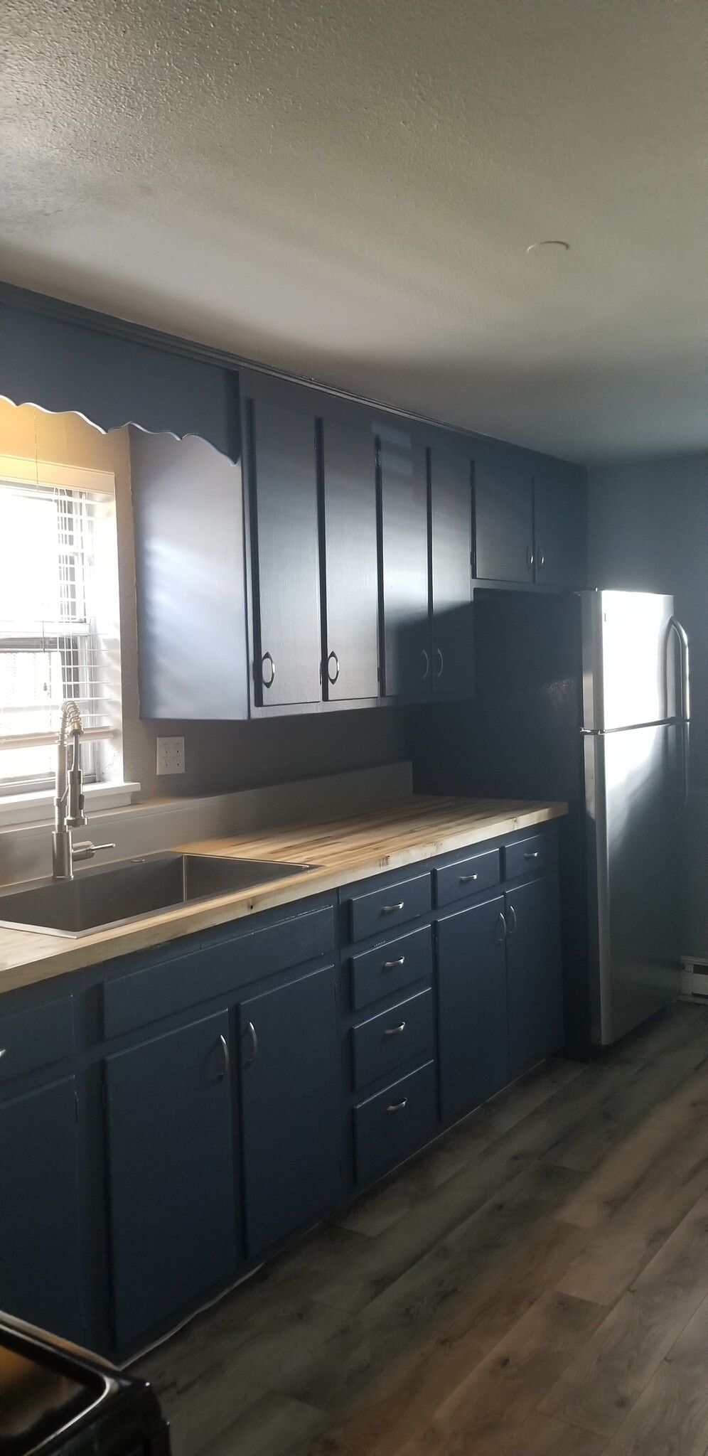 Kitchen - 2220 Cooper Ave